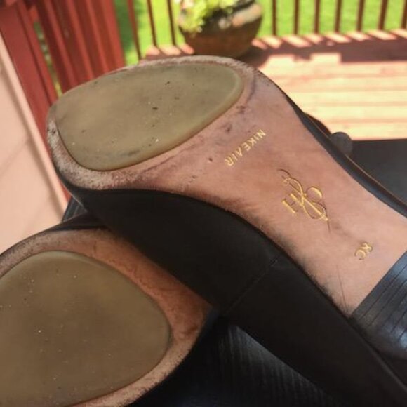 COLE HAAN - NIKE AIR Black Leather Heels/Pumps size 8C - Picture 4 of 10